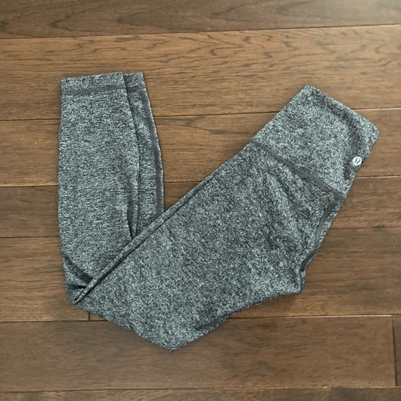 lululemon athletica Pants - Lululemon Wunder Under High-Rise Tight 25” in Heathered Black - Size 4